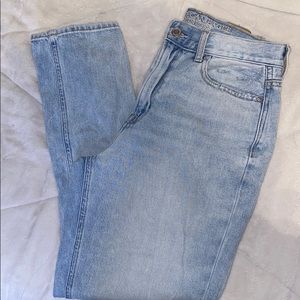 American Eagle Mom Jeans